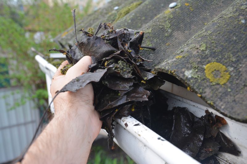 Gutter Blockage Removal in Pittsburgh, PA